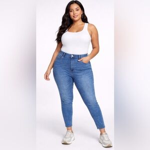 H&M CURVY FIT ULTRA HIGH WAIST ANKLE JEANS WOMEN’S SIZE L STRETCH DENIM NWOT